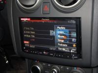 Фотография установки магнитолы Pioneer AVH-P3400DVD в Nissan Qashqai