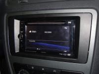 Фотография установки магнитолы Sony XAV-E622 в Skoda Octavia (A5)