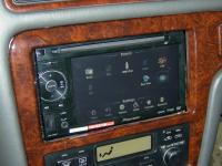 Фотография установки магнитолы Pioneer AVH-2400BT в Toyota Mark II