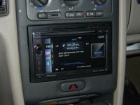 Фотография установки магнитолы Pioneer AVIC-F930BT в Volvo S70