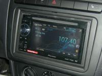 Фотография установки магнитолы Pioneer AVH-1400DVD в Volkswagen Polo V