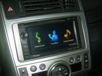 Фотография установки магнитолы Pioneer AVIC-F930BT в Toyota Verso