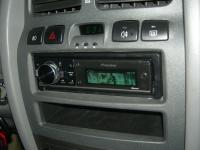 Фотография установки магнитолы Pioneer DEH-80PRS в Hyundai Santa Fe