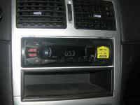 Фотография установки магнитолы Sony DSX-A30 в Peugeot 307