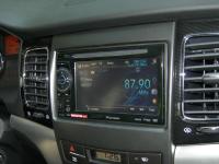 Фотография установки магнитолы Pioneer AVH-1400DVD в SsangYong Actyon