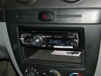 Фотография установки магнитолы Pioneer DEH-6400BT в Chevrolet Lacetti