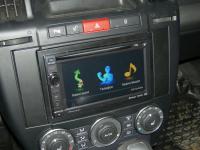 Фотография установки магнитолы Pioneer AVIC-F930BT в Land Rover Freelander 2