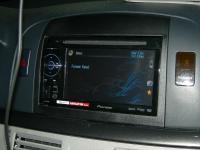 Фотография установки магнитолы Pioneer AVH-2400BT в Hyundai NF Sonata