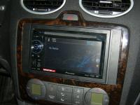 Фотография установки магнитолы Pioneer AVH-1400DVD в Ford Focus 2