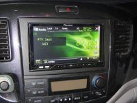 Фотография установки магнитолы Pioneer AVH-P4200DVD в Mazda MPV