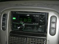 Фотография установки магнитолы JVC KW-R600BT в Ford Explorer