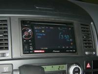 Фотография установки магнитолы Pioneer AVH-1400DVD в Volkswagen Multivan T5