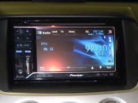 Фотография установки магнитолы Pioneer AVH-P3200BT в Mitsubishi L200