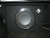 Установка сабвуфера Rockford Fosgate P3L-S10 в KIA Sorento II (XM)