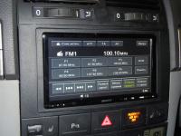 Фотография установки магнитолы Sony XAV-E70BT в Volkswagen Touareg