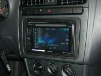 Фотография установки магнитолы Pioneer AVH-X1500DVD в Volkswagen Polo V