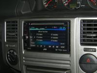 Фотография установки магнитолы JVC KW-AV60BTEE в Nissan X-Trail (T30)