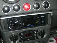 Фотография установки магнитолы Pioneer DVH-840AVBT в Audi TT