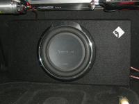 Установка сабвуфера Rockford Fosgate P3L-S12 в Chevrolet Cruze