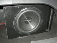 Установка сабвуфера Kenwood KFC-W3013 vented box в KIA Cerato