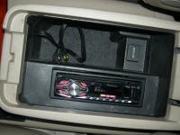 Фотография установки магнитолы Pioneer DVH-340UB в Lexus LX 470