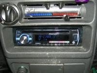 Фотография установки магнитолы Pioneer DEH-X3500UI в Lada 21099