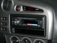 Фотография установки магнитолы Pioneer DEH-1500UBG в Toyota Matrix