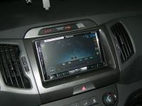 Фотография установки магнитолы Pioneer AVH-P8400BT в KIA Sportage III (SL)