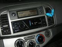 Фотография установки магнитолы Pioneer MVH-8300BT в Nissan Micra