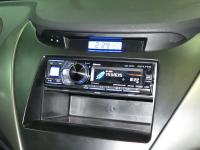 Фотография установки магнитолы Alpine CDA-137BTi в Hyundai Elantra V
