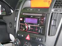 Фотография установки магнитолы JVC KW-SD70BT в KIA Ceed