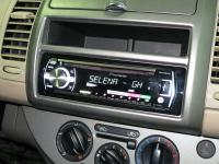 Фотография установки магнитолы Pioneer DEH-X5500BT в Nissan Note