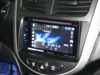 Фотография установки магнитолы Pioneer AVH-X2500BT в Hyundai Solaris