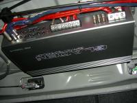 Установка усилителя Gladen RS 100c4 в Honda Civic 4D