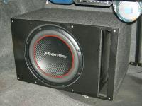 Установка сабвуфера Pioneer TS-W304R vented box в Ford Mondeo 3 (Mk III)