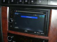 Фотография установки магнитолы JVC KW-AV51EE в SsangYong Rexton