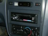 Фотография установки магнитолы Pioneer DEH-1500UBG в Toyota Picnic