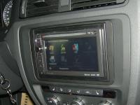 Фотография установки магнитолы Pioneer AVIC-F940BT в Volkswagen Jetta VI