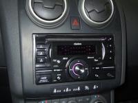 Фотография установки магнитолы Clarion CX609E в Nissan Qashqai