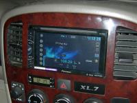 Фотография установки магнитолы Pioneer AVH-X2500BT в Suzuki XL7