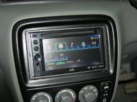 Фотография установки магнитолы JVC KW-AV51EE в Honda CR-V (I)