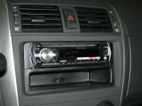 Фотография установки магнитолы Pioneer DEH-X5500BT в Toyota Corolla X