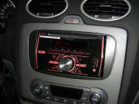 Фотография установки магнитолы Pioneer FH-X700BT в Ford Focus 2