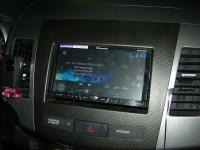 Фотография установки магнитолы Pioneer AVH-X4500DVD в Mitsubishi Outlander XL