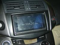 Фотография установки магнитолы Pioneer AppRadio SPH-DA01 в Toyota RAV4.3