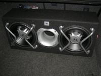 Установка сабвуфера JBL GT5-2402BR в Skoda Octavia (A5)