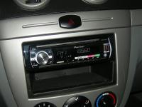 Фотография установки магнитолы Pioneer DEH-X5500BT в Chevrolet Lacetti