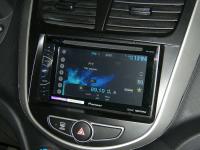 Фотография установки магнитолы Pioneer AVH-X1500DVD в Hyundai Solaris