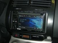 Фотография установки магнитолы Pioneer AVH-P3300BT в Toyota Urban Cruiser