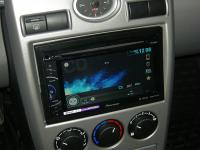 Фотография установки магнитолы Pioneer AVH-X2500BT в Lada Priora